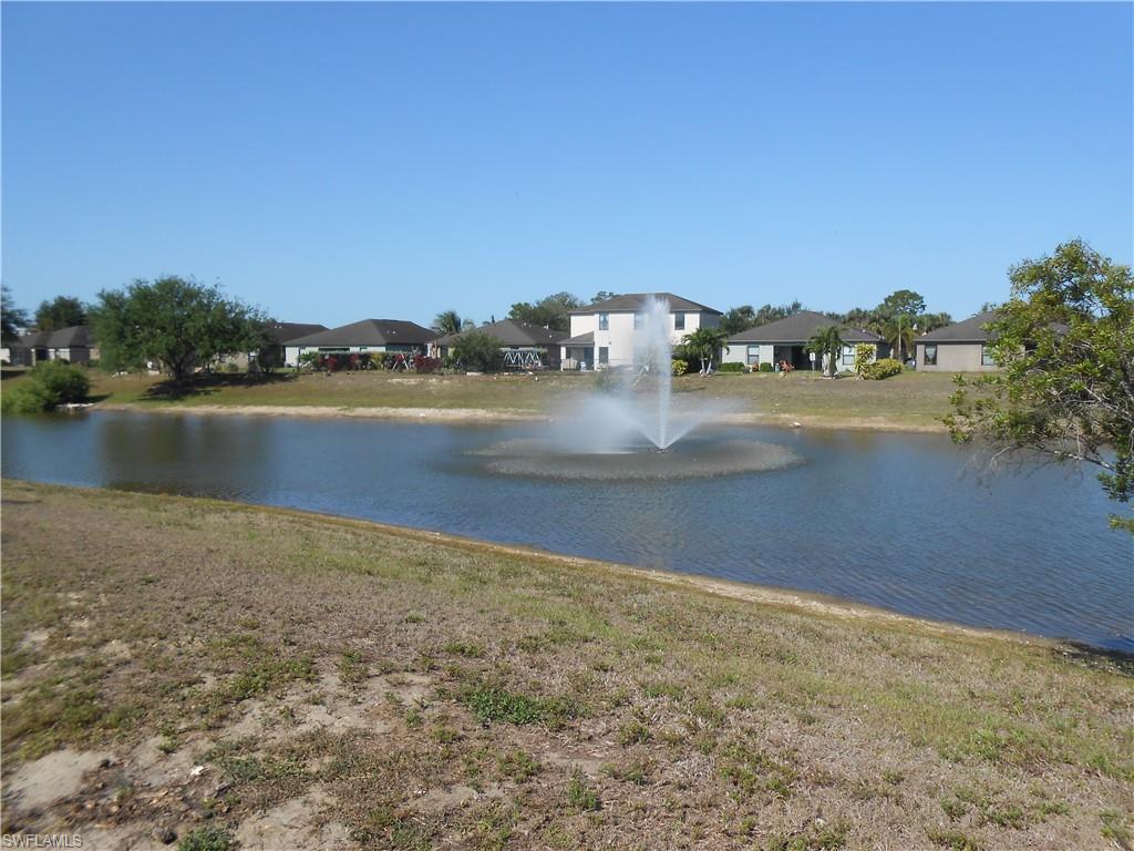 SHADOW LAKES - Residential