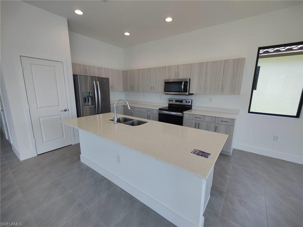 SILVERWOOD - Residential Lease