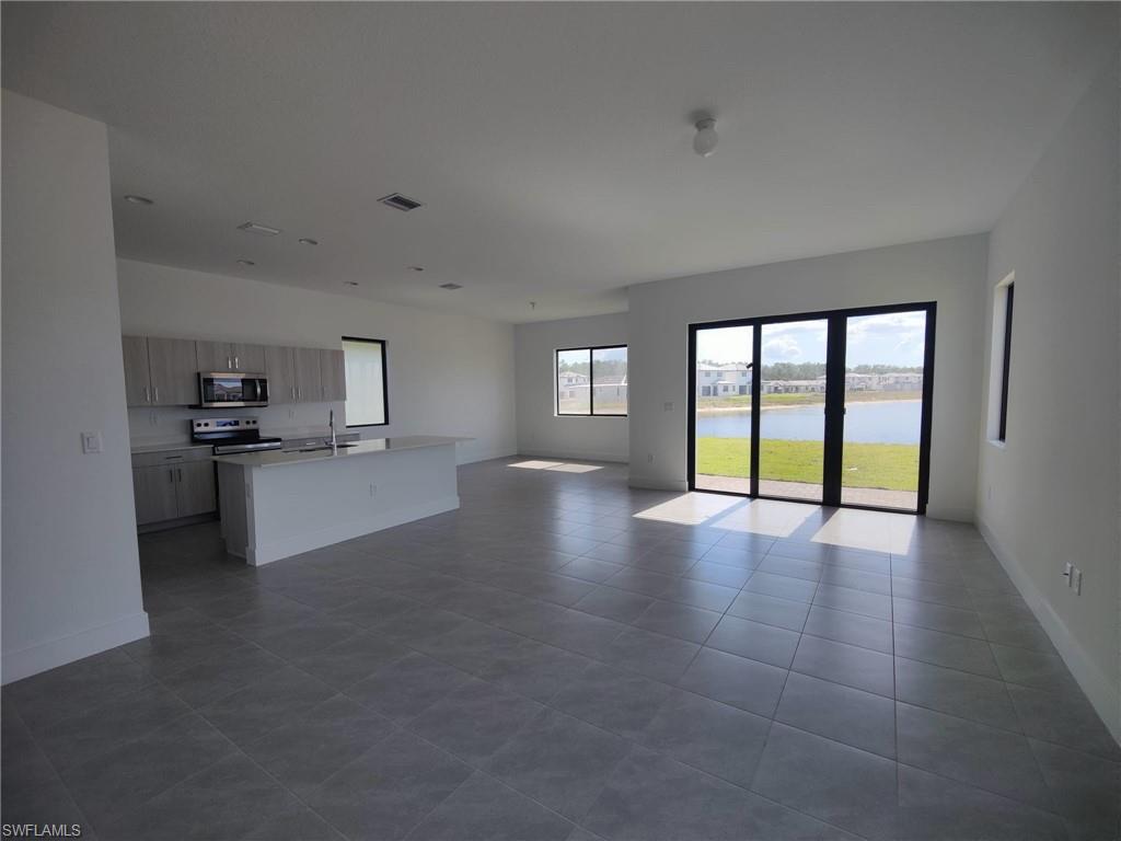 SILVERWOOD - Residential Lease