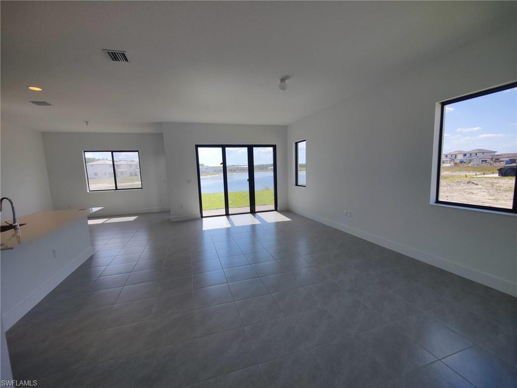 SILVERWOOD - Residential Lease