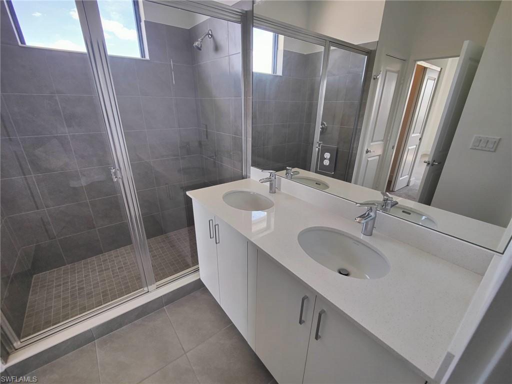 SILVERWOOD - Residential Lease