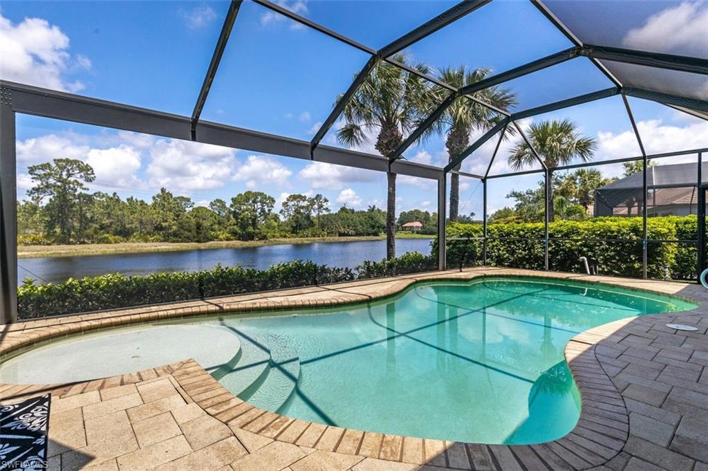 EMERSON SQUARE - Residential