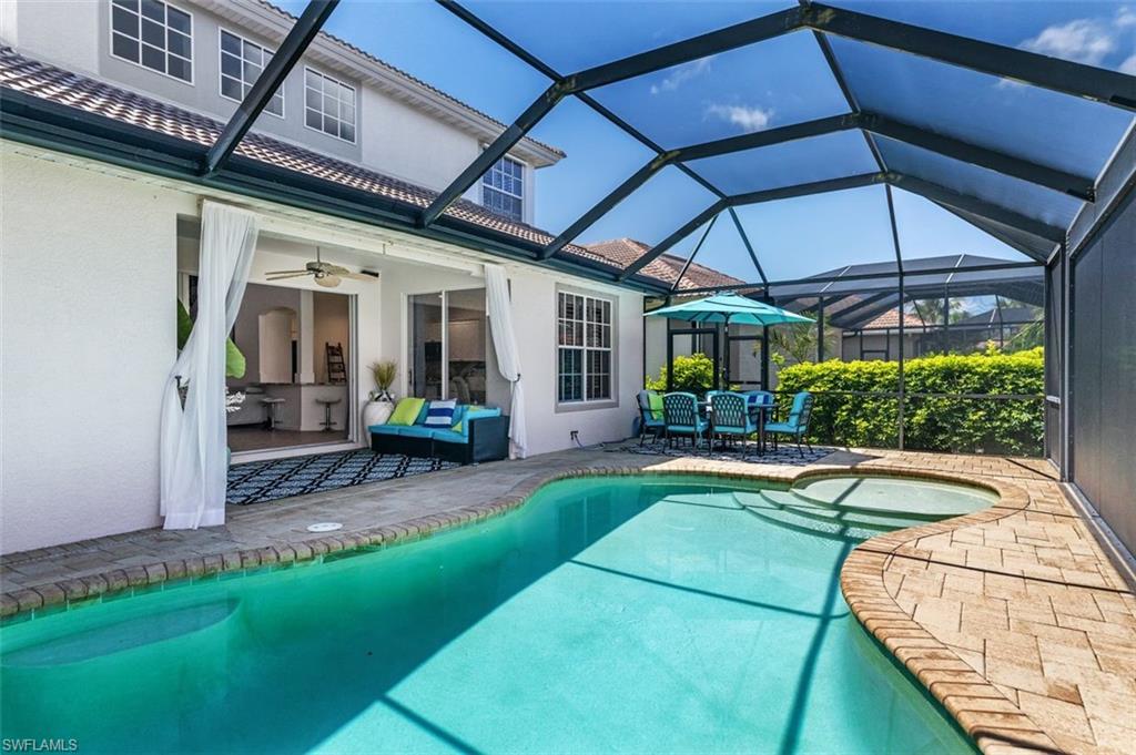 EMERSON SQUARE - Residential