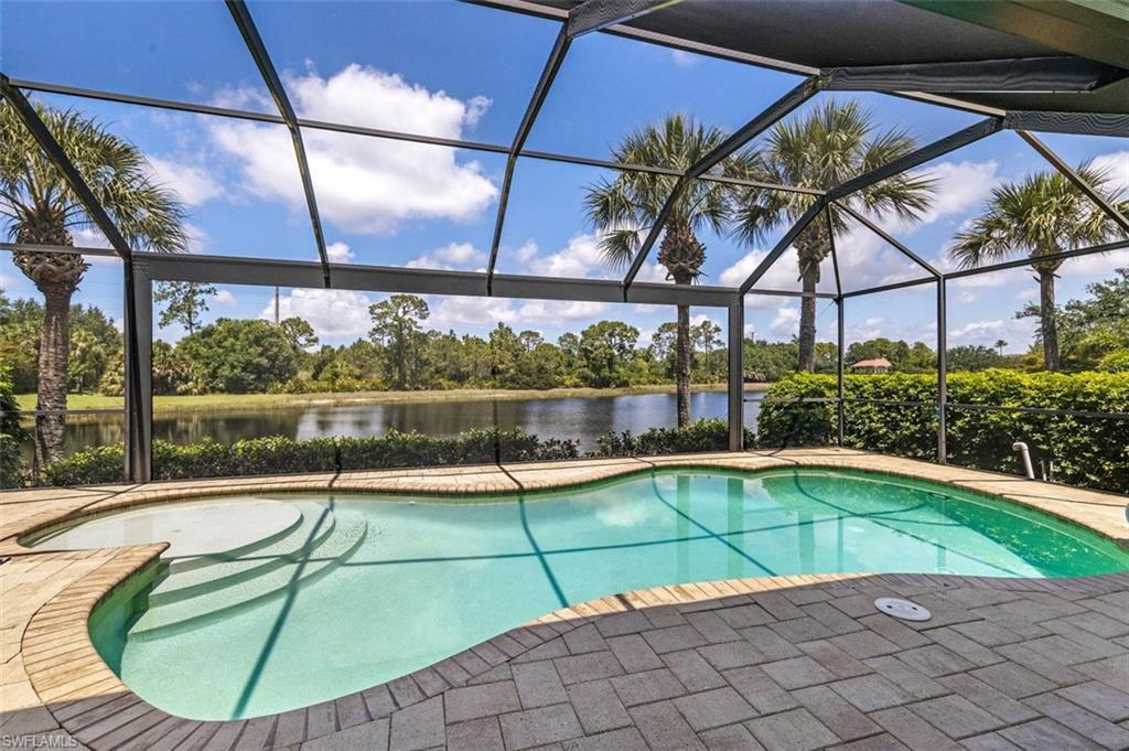 EMERSON SQUARE - Residential