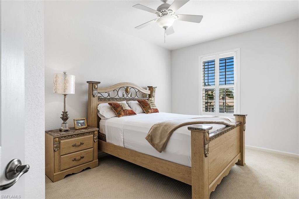 EMERSON SQUARE - Residential