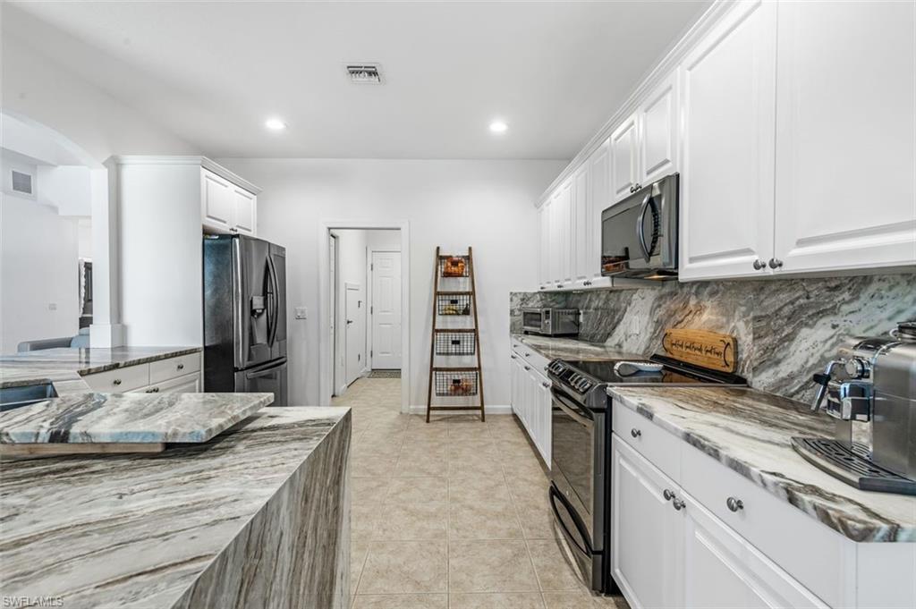 EMERSON SQUARE - Residential