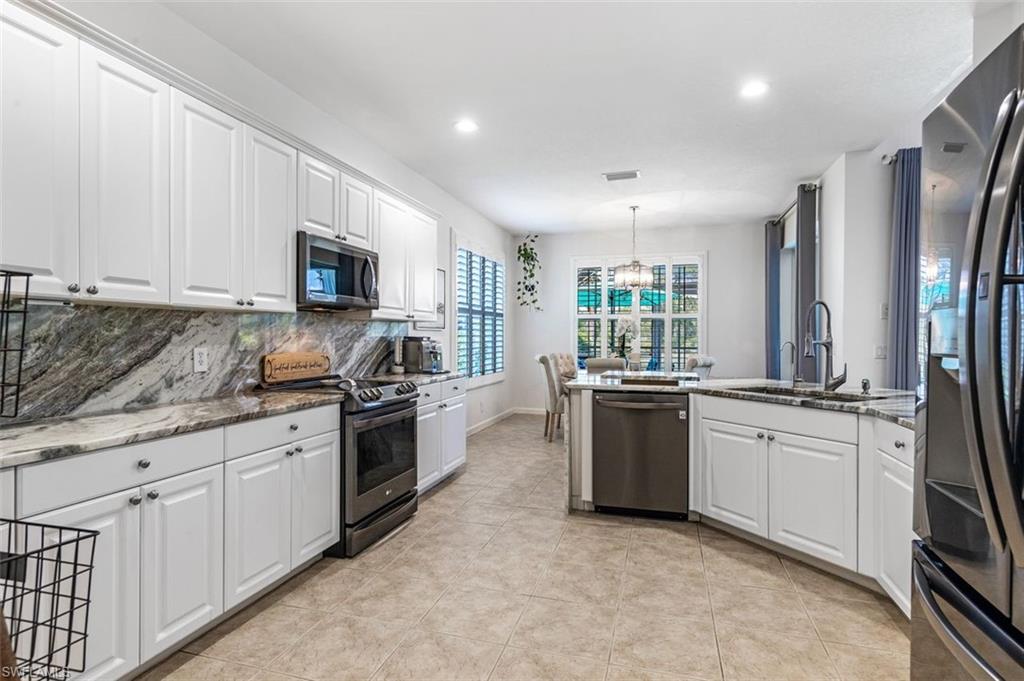 EMERSON SQUARE - Residential