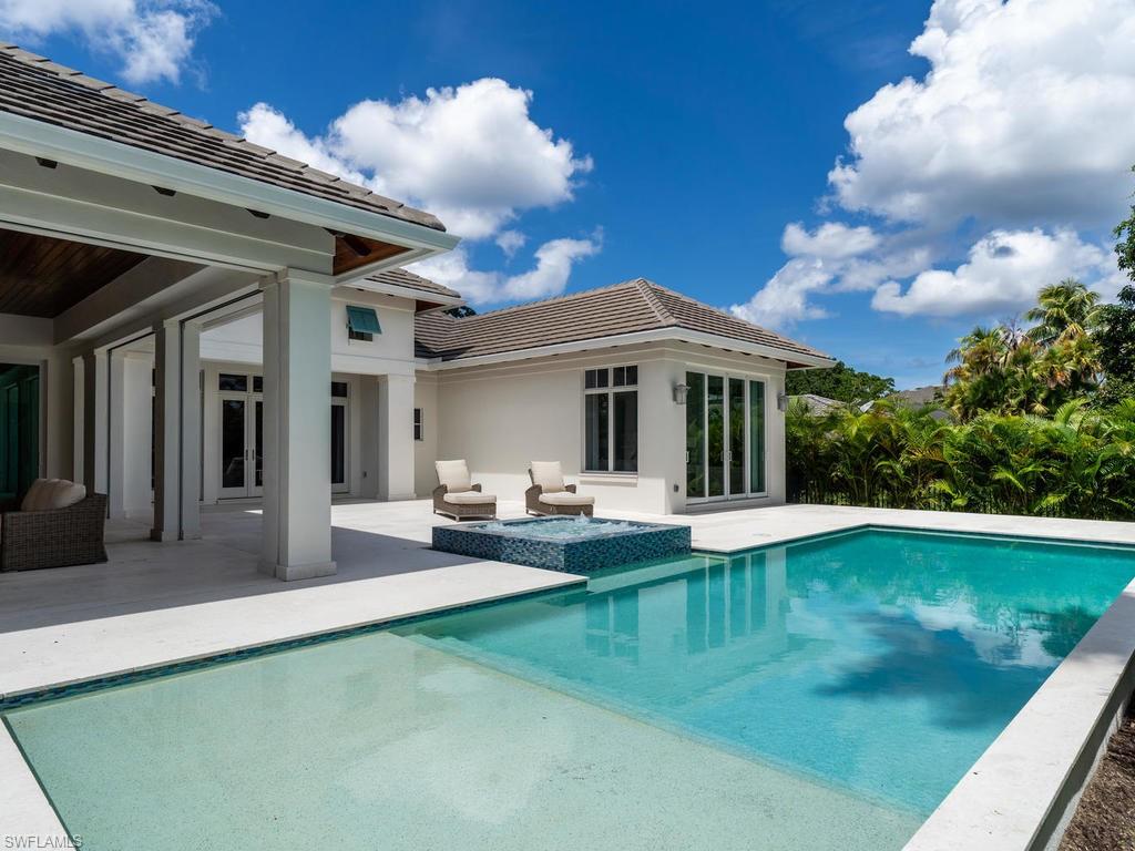 MOORINGS - Residential