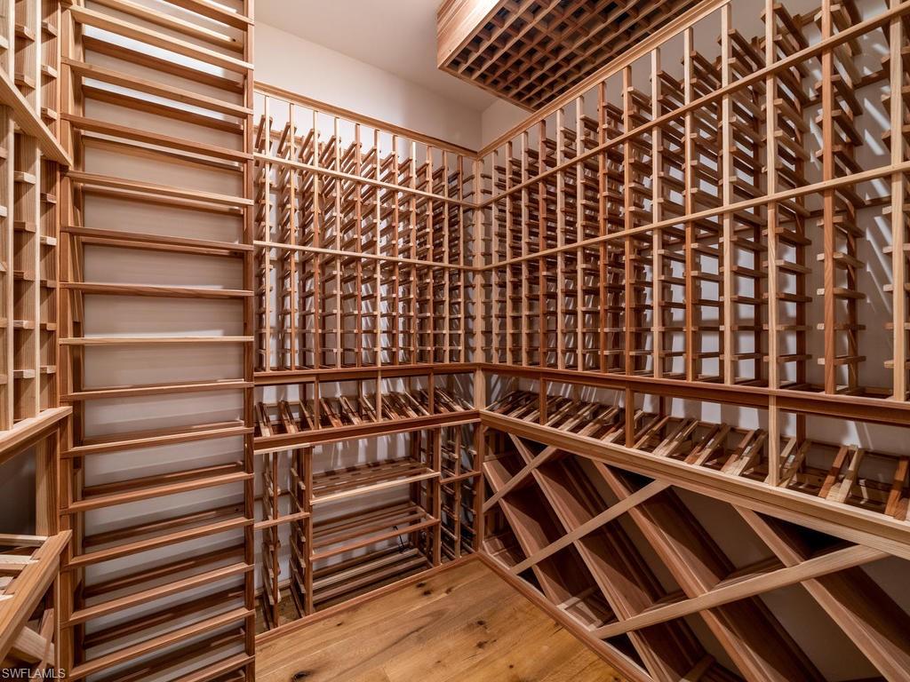 MOORINGS - Residential