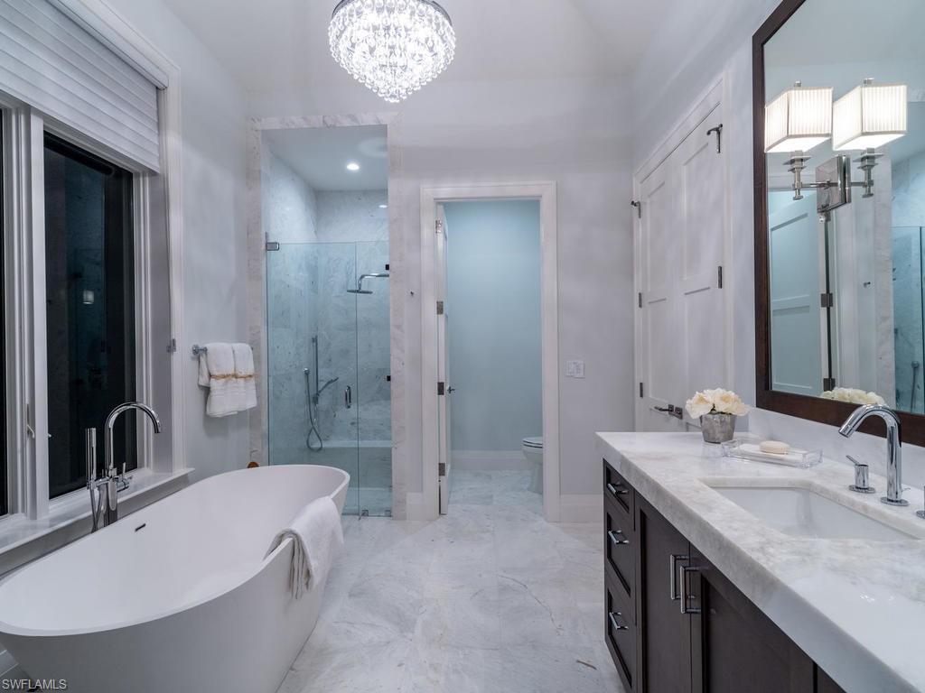 MOORINGS - Residential