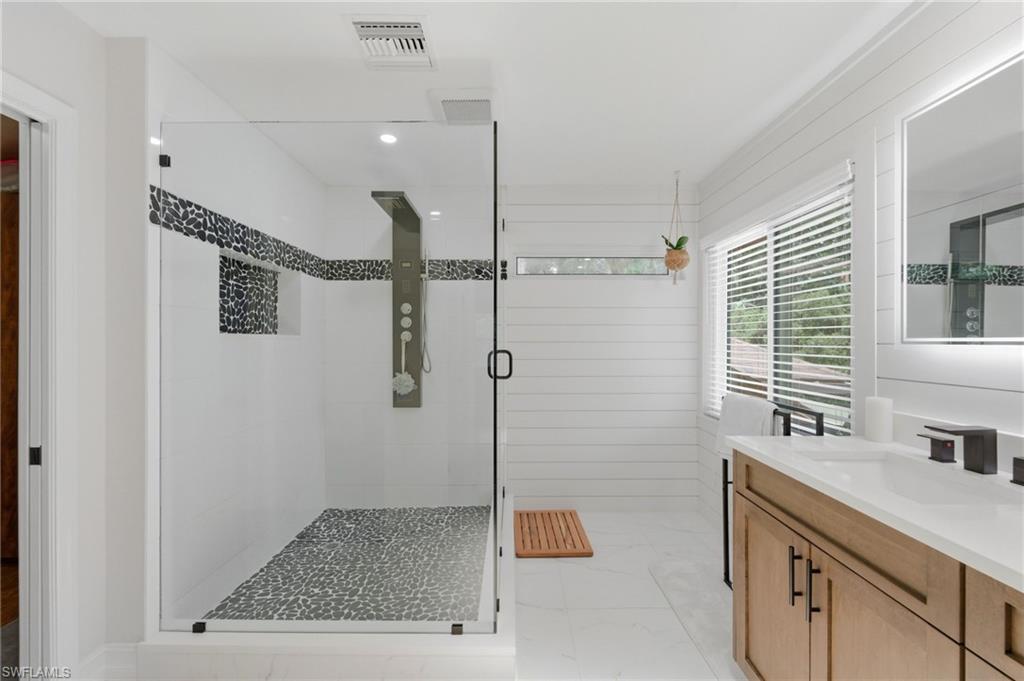 LOGAN WOODS - Residential