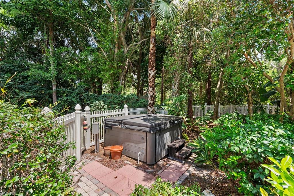 LOGAN WOODS - Residential