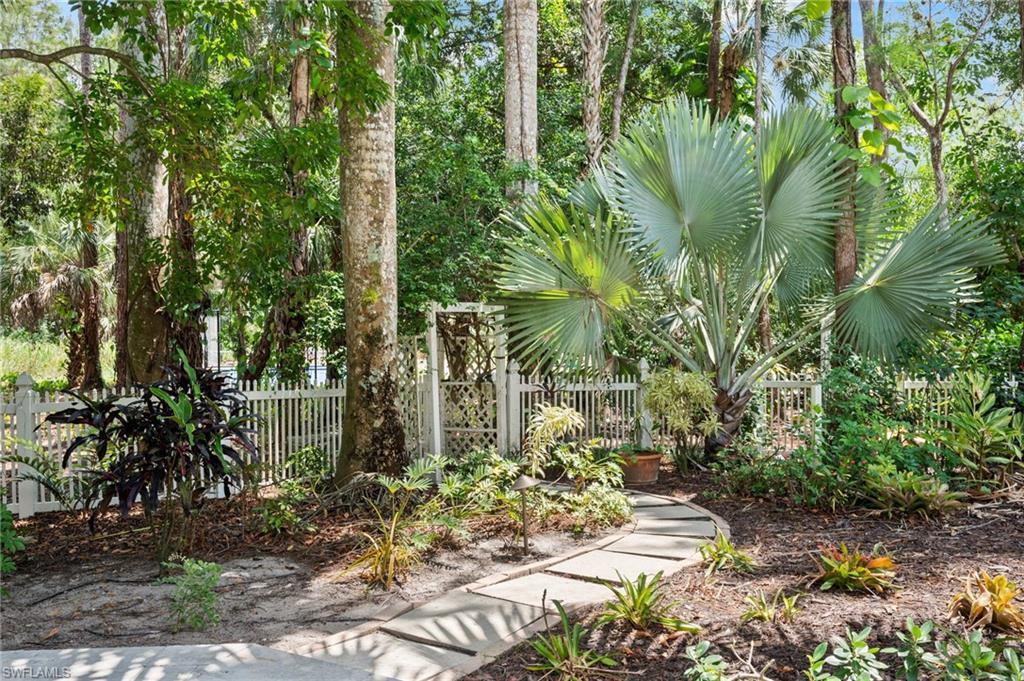 LOGAN WOODS - Residential