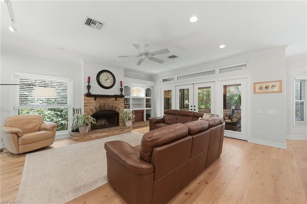 LOGAN WOODS - Residential
