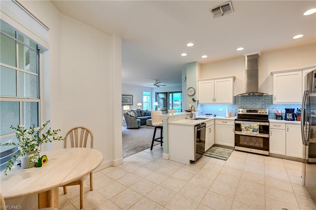 SOMMERSET VILLAS - Residential