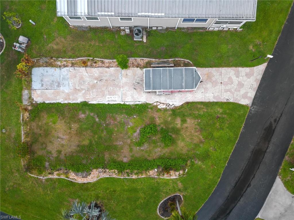 THUNDERBIRD MOBILE HOMES - Land