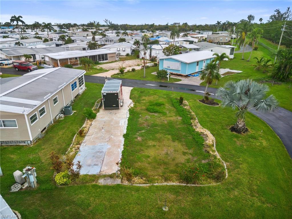 THUNDERBIRD MOBILE HOMES - Land