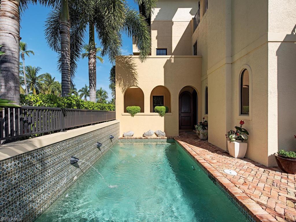 VILLAS ESCALANTE - Residential