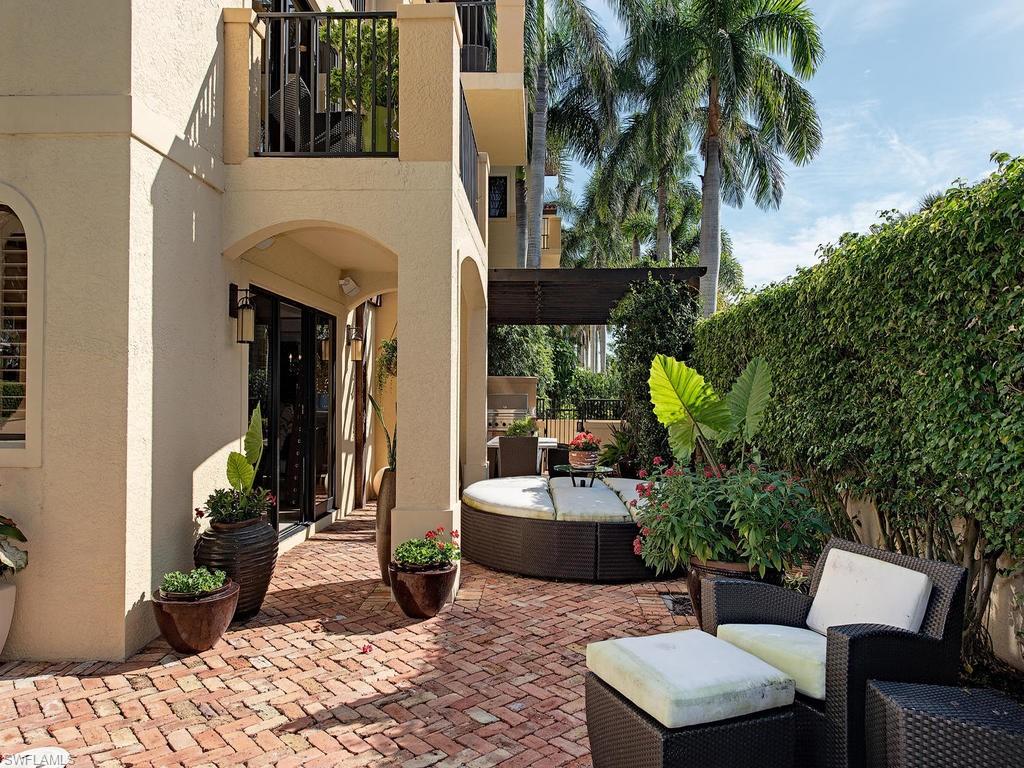 VILLAS ESCALANTE - Residential