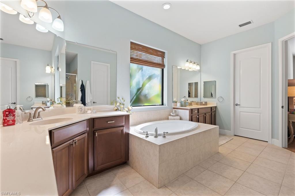 COUNTRY CLUB - Residential