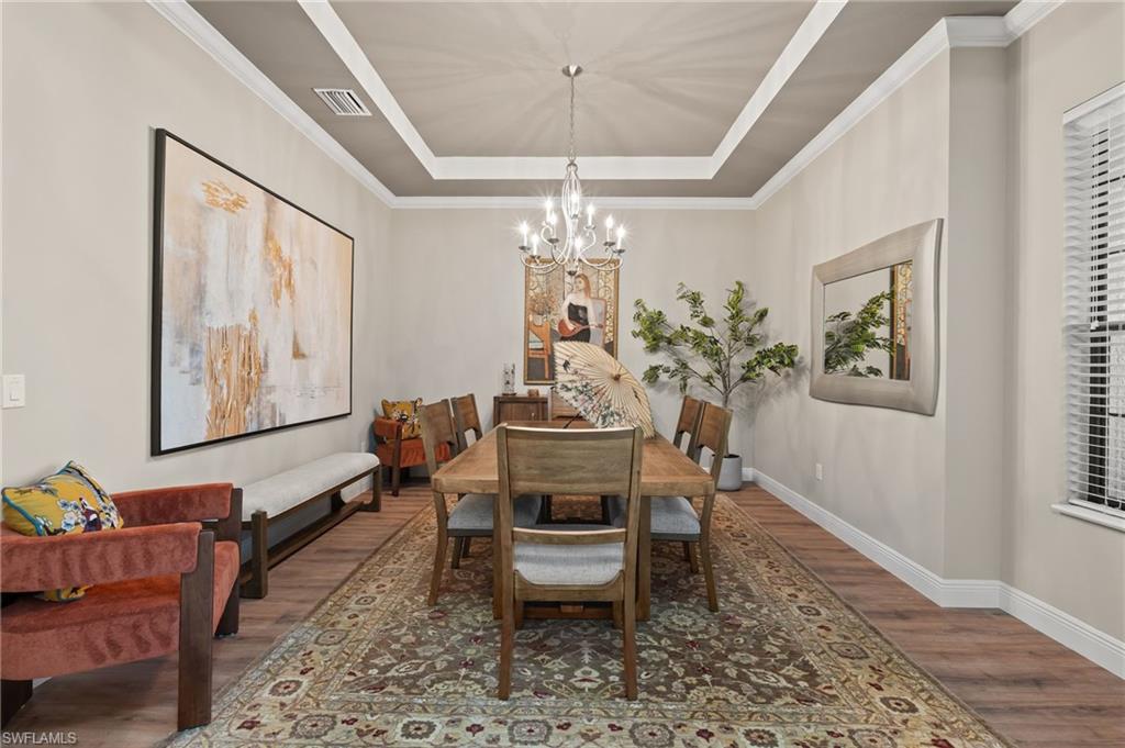 COUNTRY CLUB - Residential