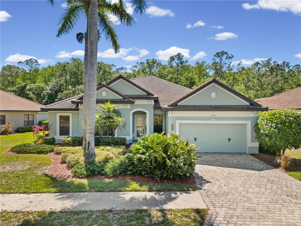 COUNTRY CLUB - Residential