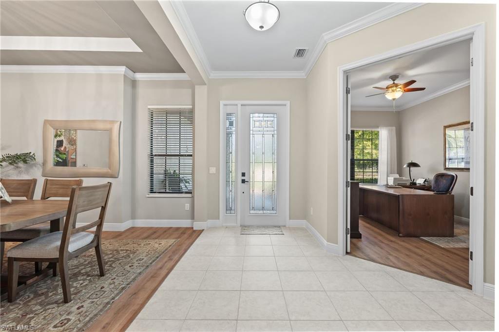 COUNTRY CLUB - Residential