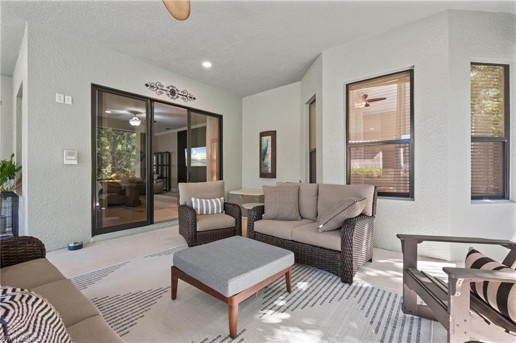 COUNTRY CLUB - Residential