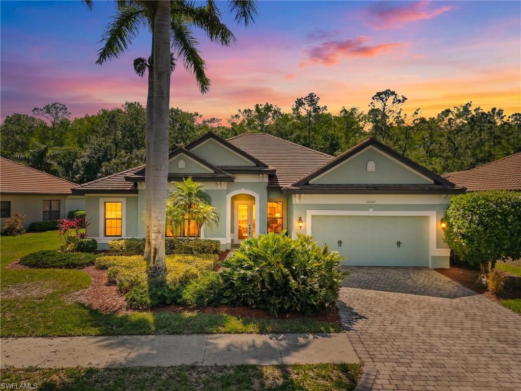 COUNTRY CLUB - Residential