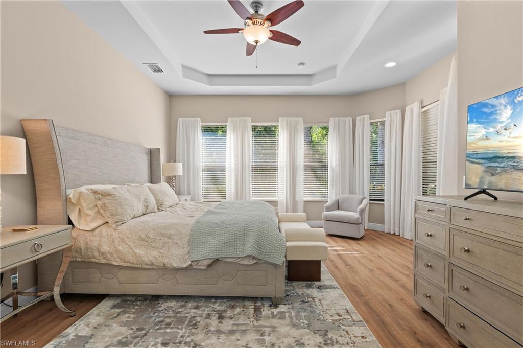 COUNTRY CLUB - Residential