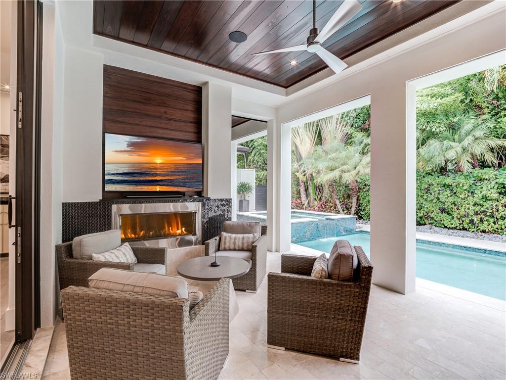 OLDE NAPLES - Residential