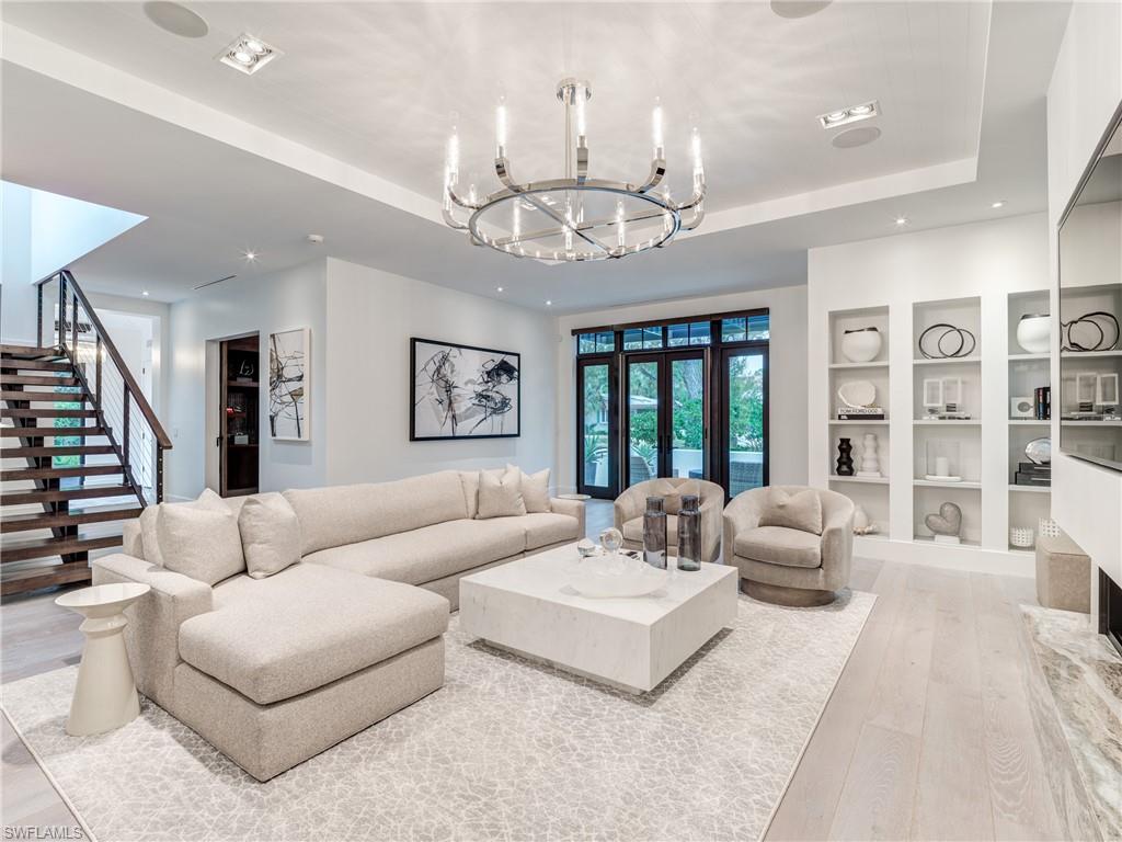 OLDE NAPLES - Residential