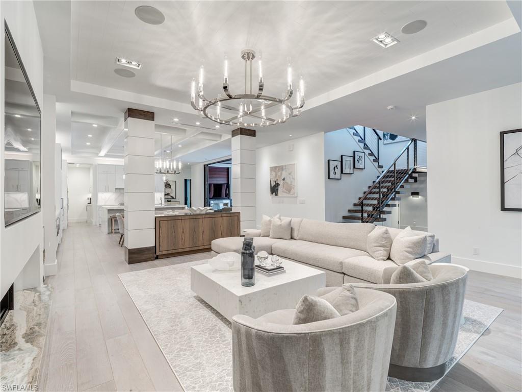 OLDE NAPLES - Residential