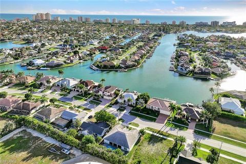 445 S Heathwood DR MARCO ISLAND FL 34145