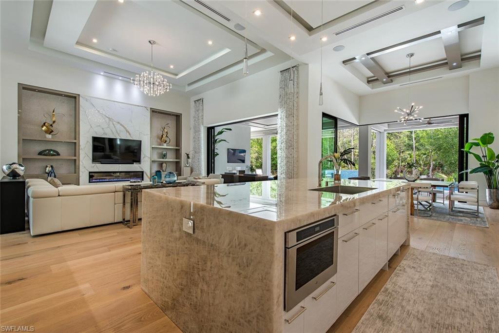 QUAIL WEST - Residential