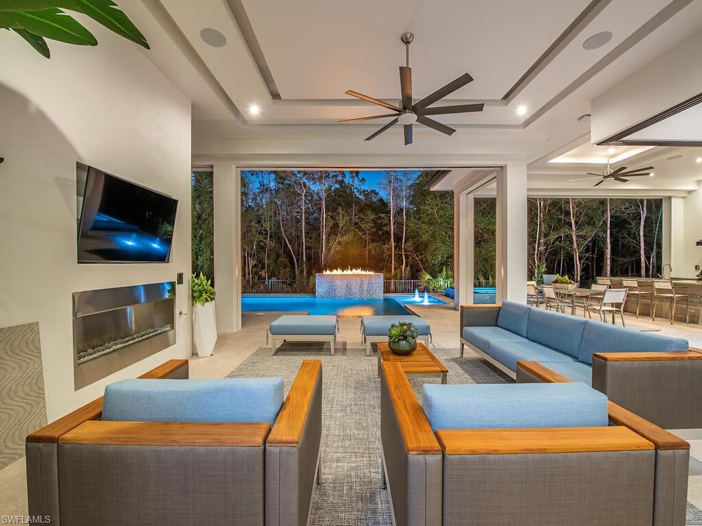 QUAIL WEST - Residential