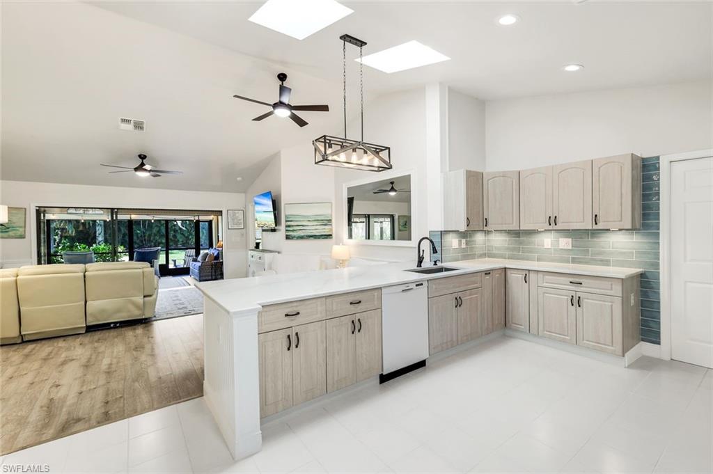 HUNTERS RIDGE - Residential