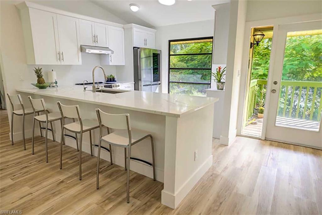 SANIBEL BAYOUS - Residential