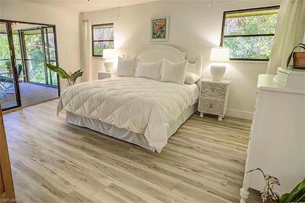 SANIBEL BAYOUS - Residential