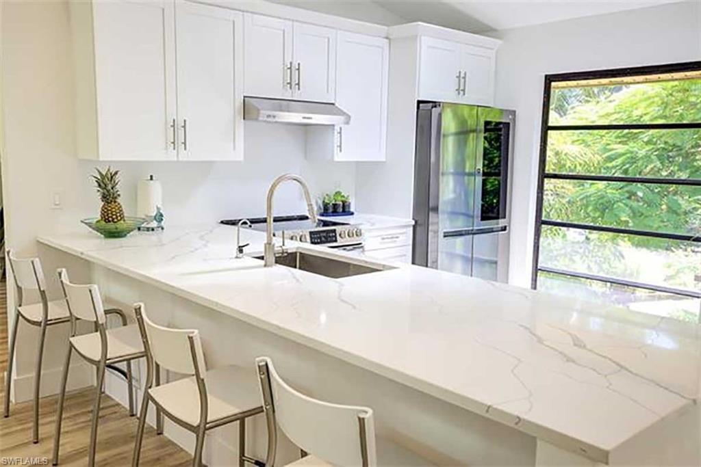 SANIBEL BAYOUS - Residential