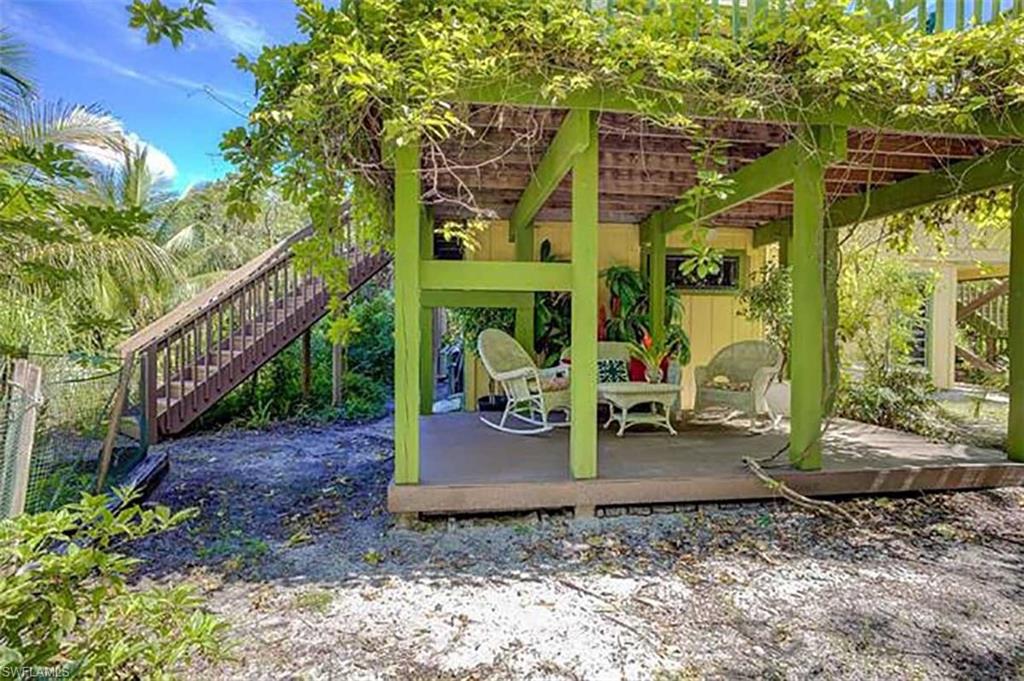 SANIBEL BAYOUS - Residential