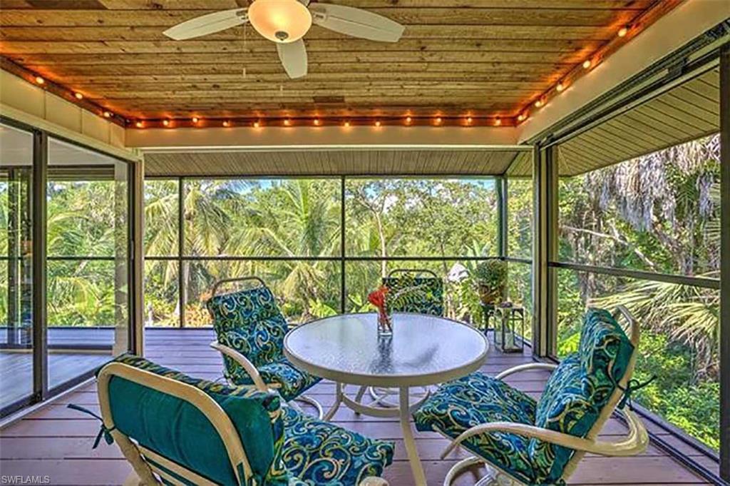 SANIBEL BAYOUS - Residential