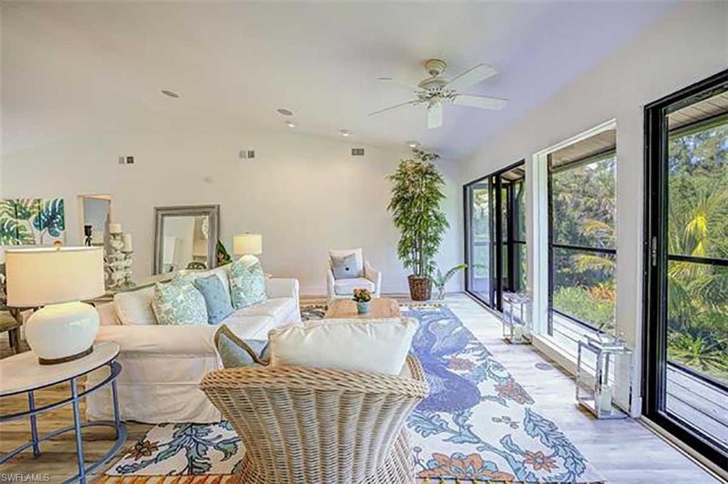 SANIBEL BAYOUS - Residential