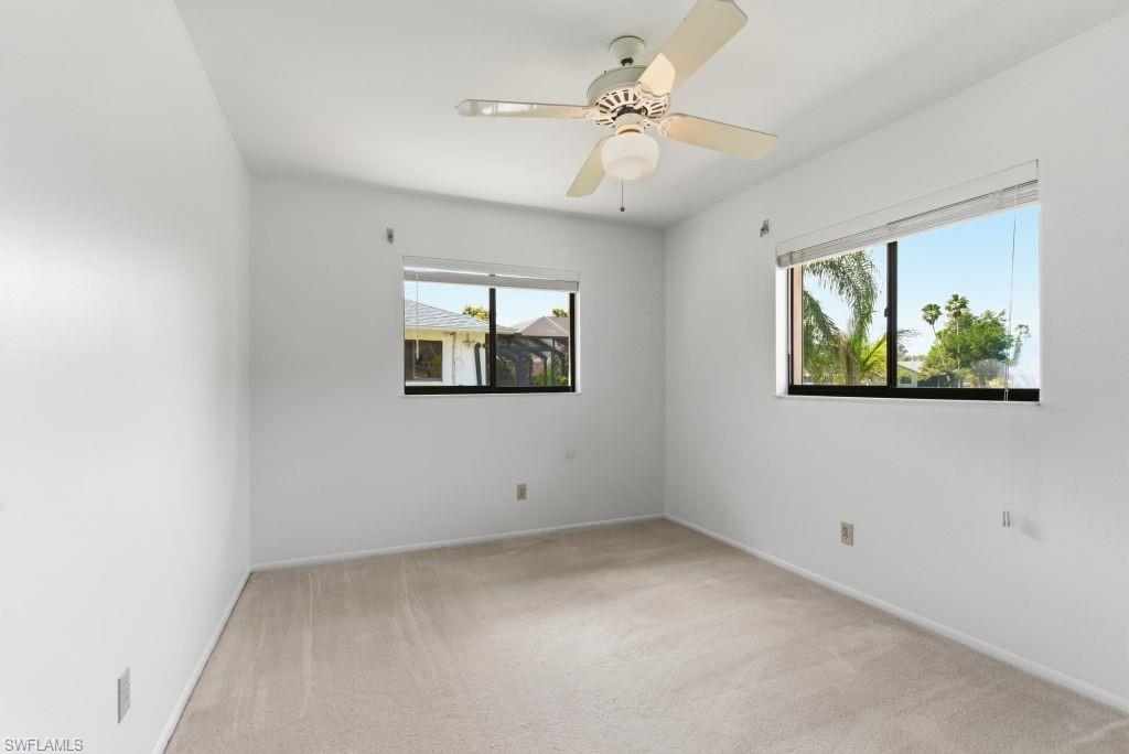 THREE OAKS - Residential