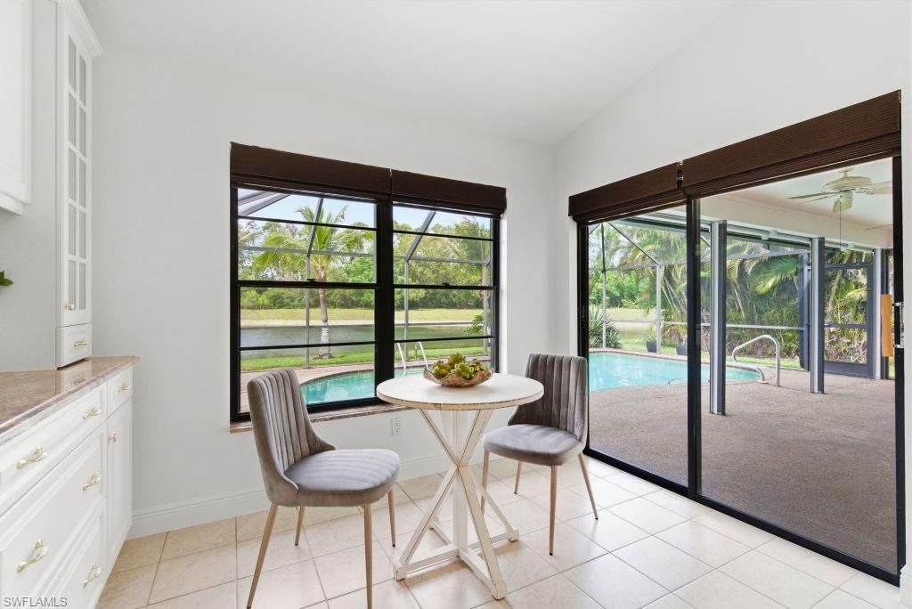 THREE OAKS - Residential