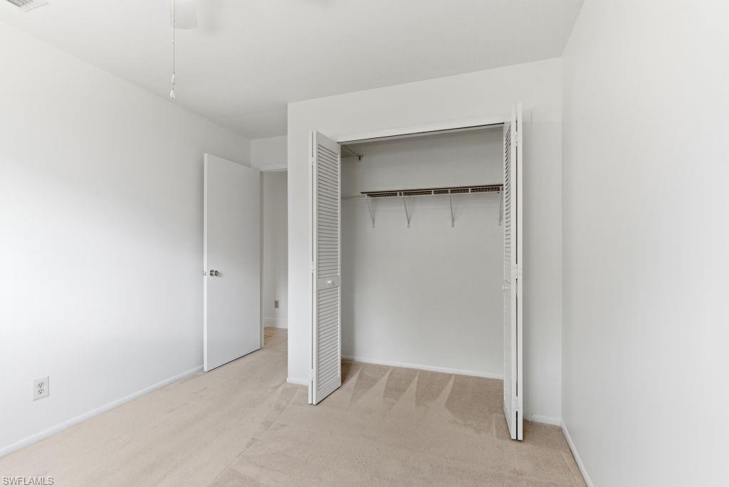 THREE OAKS - Residential