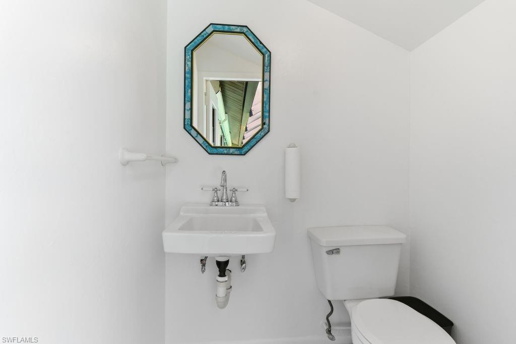 THREE OAKS - Residential