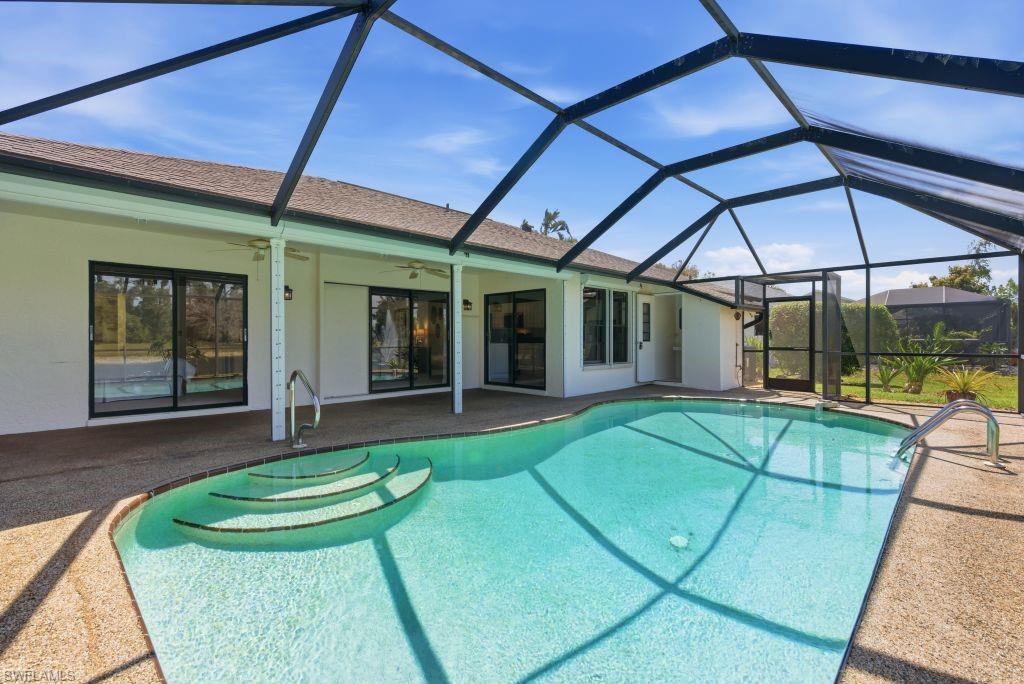 THREE OAKS - Residential