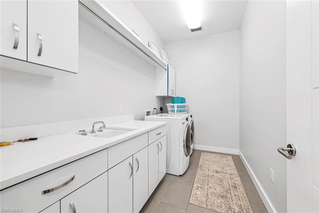 ROYAL HARBOR - Residential