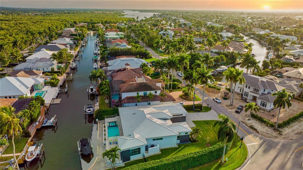 ROYAL HARBOR - Residential